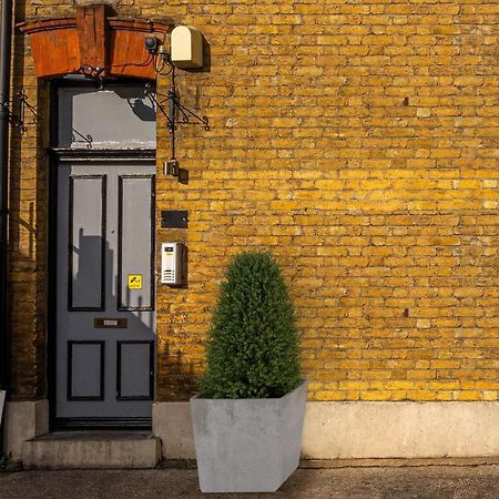 The Buross - Aldgate Aparthotel Londen Buitenkant foto